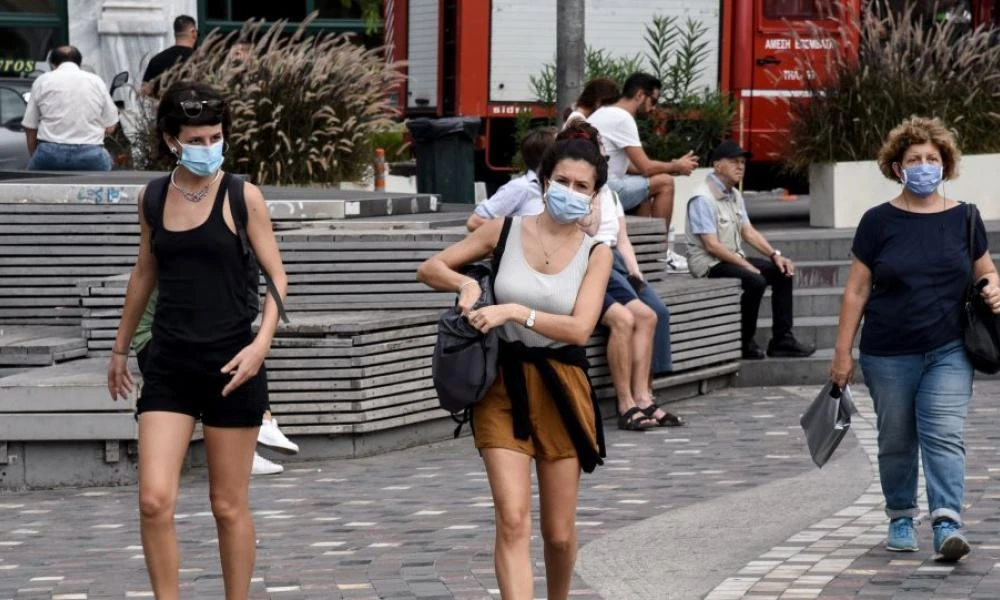 Διδάκτωρ Ιατρικής Σχολής του ΕΚΠΑ: Να μην καταργηθεί για όλους η μάσκα